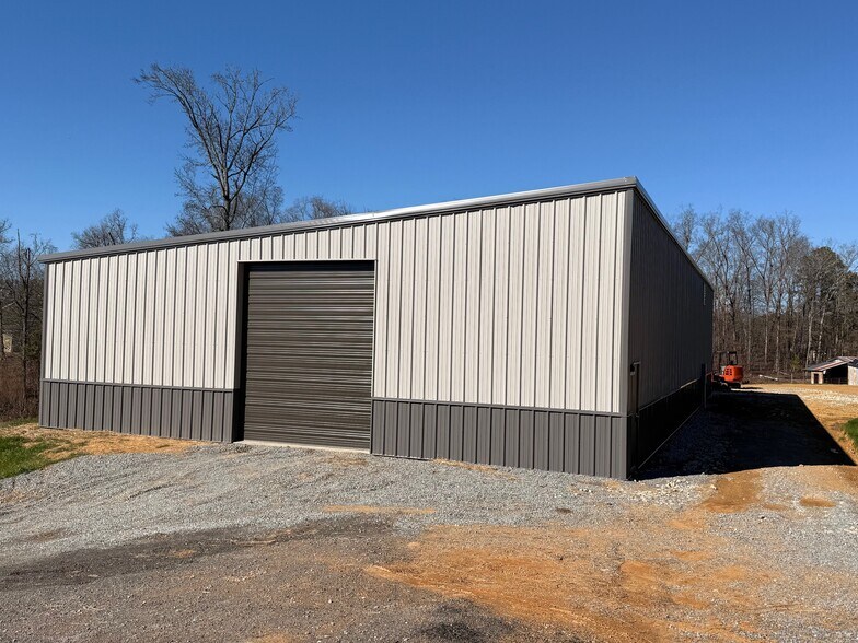 Primary Photo Of 347 Rymer Rd, Chatsworth Industrial For Lease