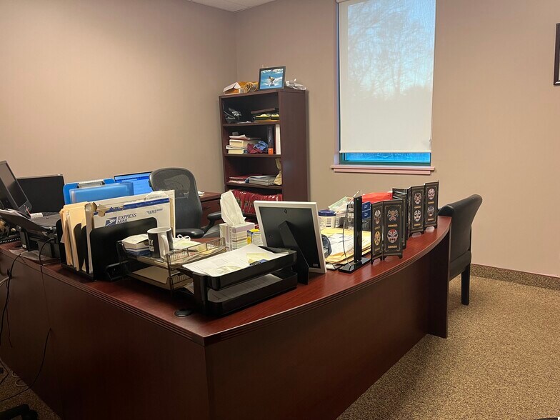 More Photos Of 1407 S County Trl, East Greenwich Medical For Lease