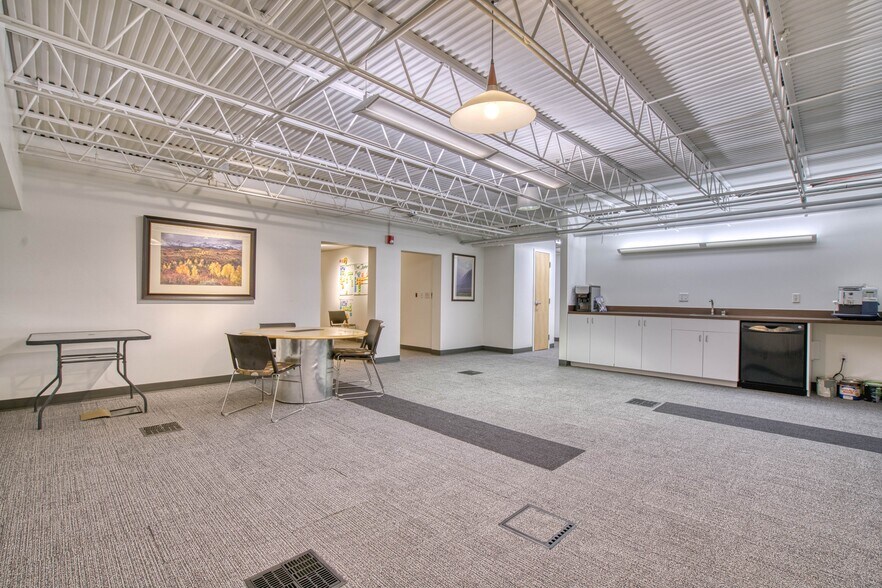 More Photos Of 1215 Spruce St, Boulder Office For Lease
