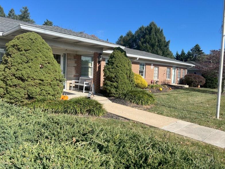 More Photos Of 621-623 E Main St, Dallastown Healthcare For Sale