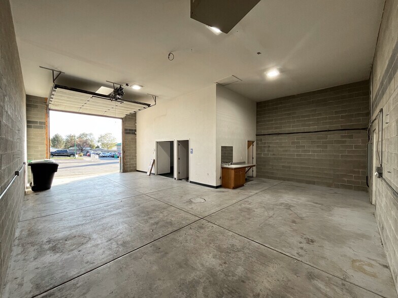 More Photos Of 1160 W 675 N, Orem Warehouse For Lease