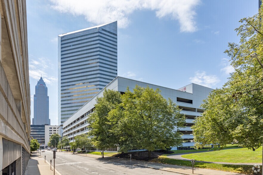 More Photos Of 1375 E 9th St, Cleveland Office For Lease