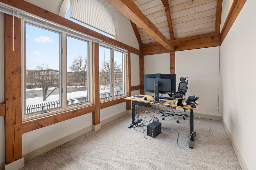 More Photos Of 68 Lyme Rd, Hanover Office Residential For Sale