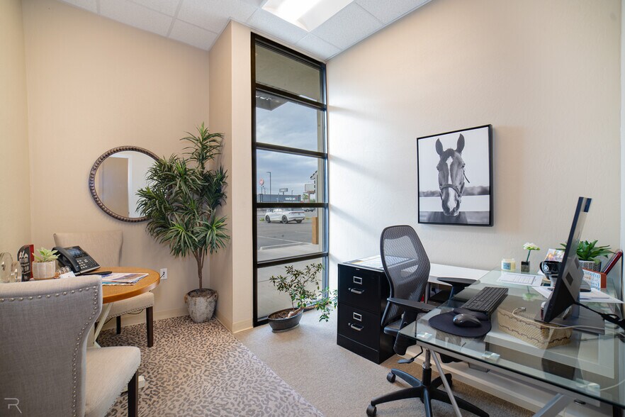 More Photos Of 11375 S Fortuna Rd, Yuma Storefront Retail Office For Sale