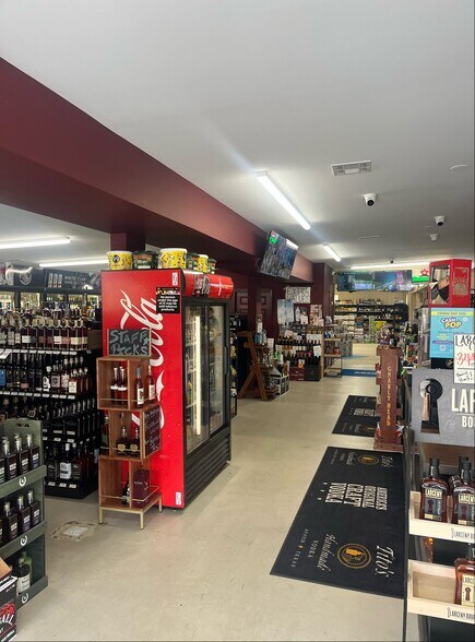 More Photos Of 808 Westminster Pike, Reisterstown Restaurant For Sale