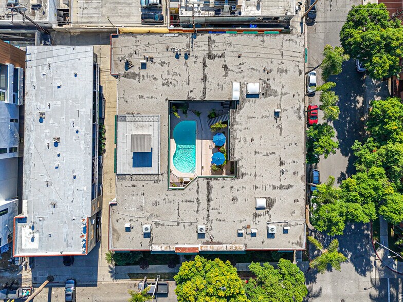 More Photos Of 8130 Norton Ave, West Hollywood Apartments For Sale