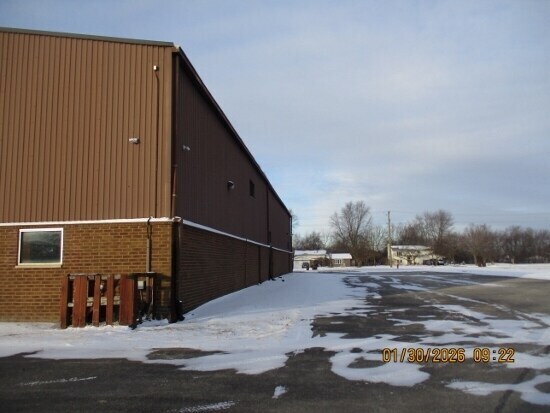 More Photos Of 1350 S Briggs St, Joliet Health Club For Sale