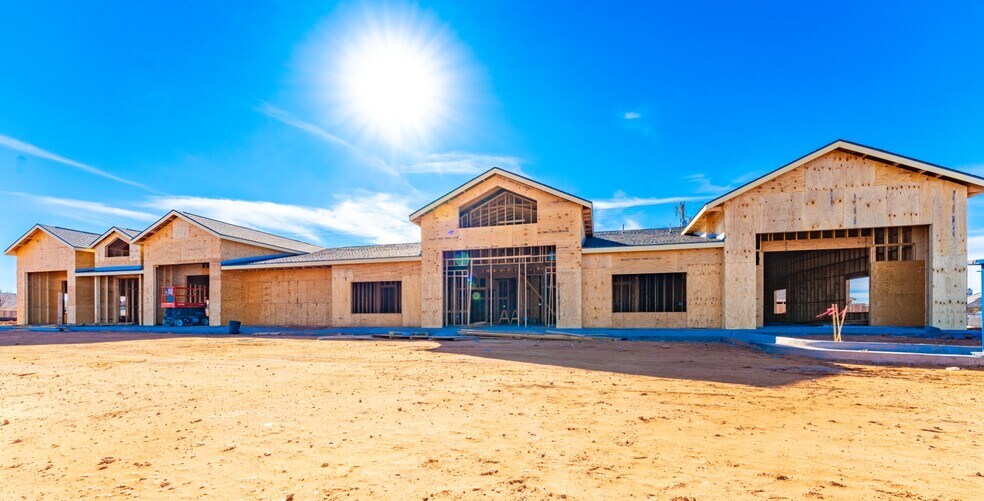 More Photos Of 607 Tradewinds Blvd, Midland Land For Lease