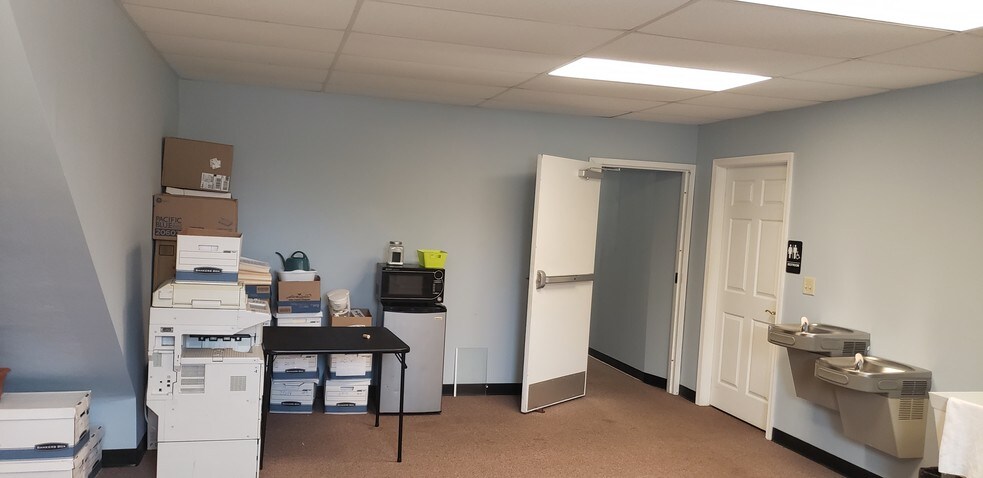 More Photos Of 1416 Union Blvd, Allentown Storefront Retail Office For Lease