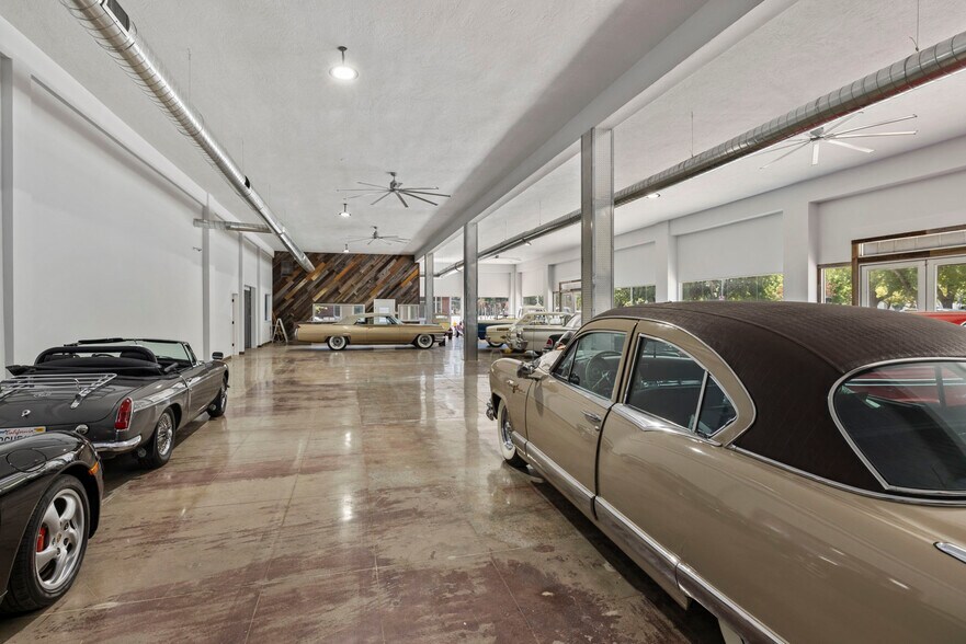 More Photos Of 600 N El Dorado St, Stockton Service For Sale