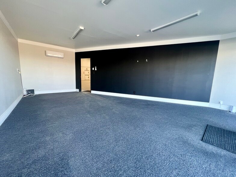 More Photos Of 6340 W 56th Ave, Arvada Warehouse For Lease