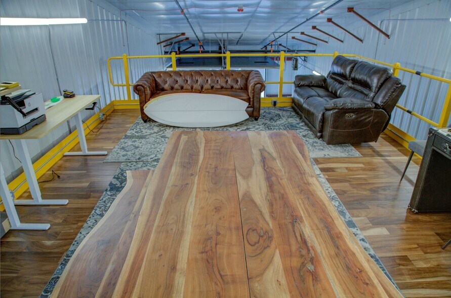 More Photos Of 2364 Industrial Ln, Broomfield Warehouse For Sale