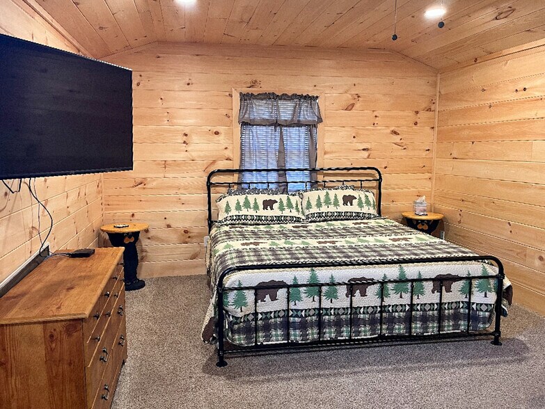 More Photos Of 20 McCarthy Rd, Brushton Apartments For Sale