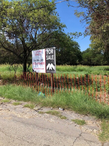 More Photos Of 695 McKenzie St, Lewisville Land For Sale