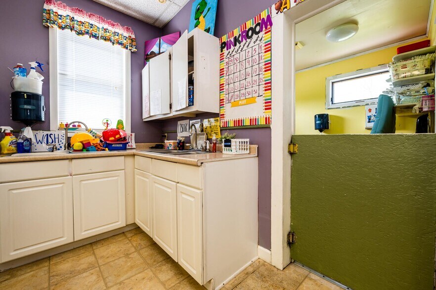 More Photos Of 3419 Hollywood Rd, Saint Joseph Daycare Center For Sale