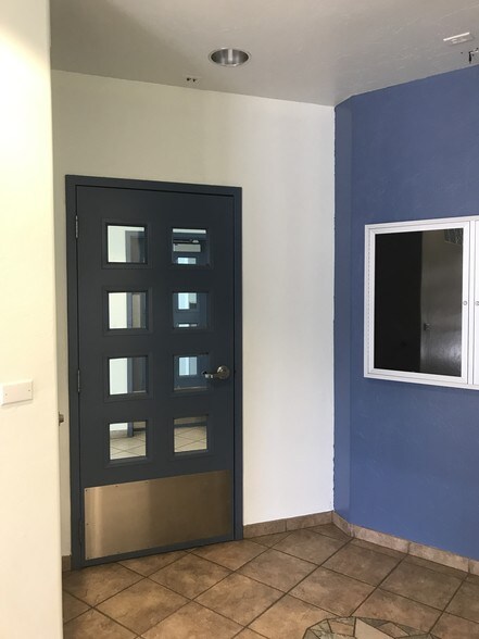 More Photos Of 1310 W St Marys Rd, Tucson Medical For Lease