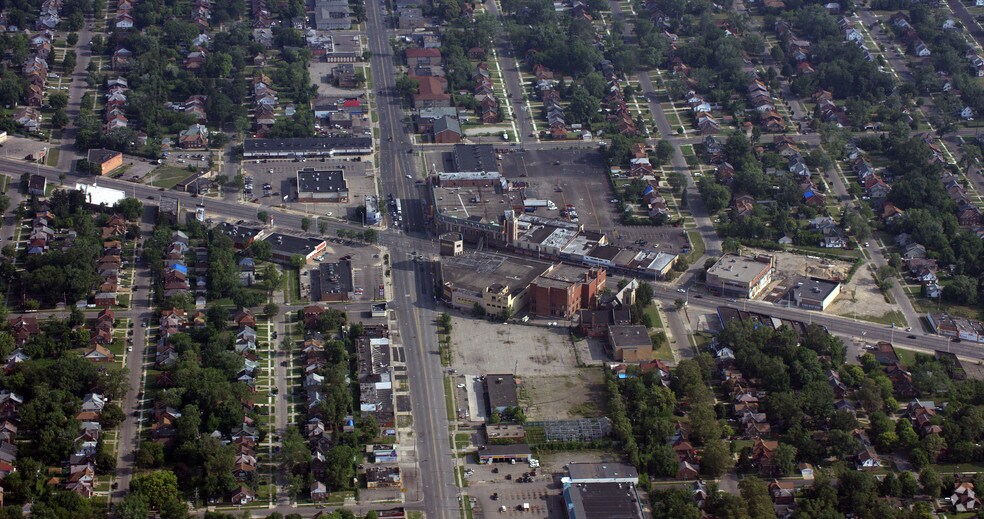 More Photos Of 15320-15400 Grand River Ave, Detroit Unknown For Lease