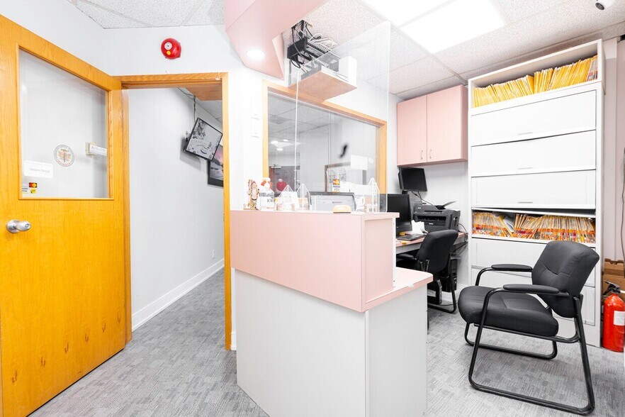 More Photos Of 3852 Finch Ave, Toronto Office For Sale