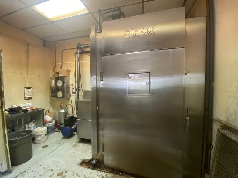 More Photos Of 122 E Poplar St, Nanticoke Restaurant For Sale