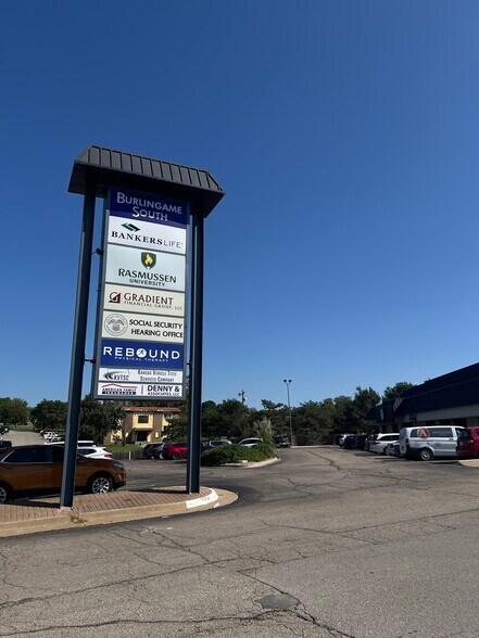 More Photos Of 3722 SW Burlingame Rd, Topeka Office For Sale