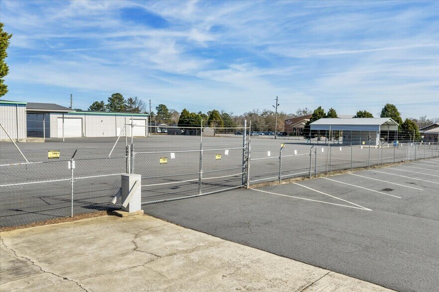 More Photos Of 441 Dunbar Rd, Warner Robins Warehouse For Sale