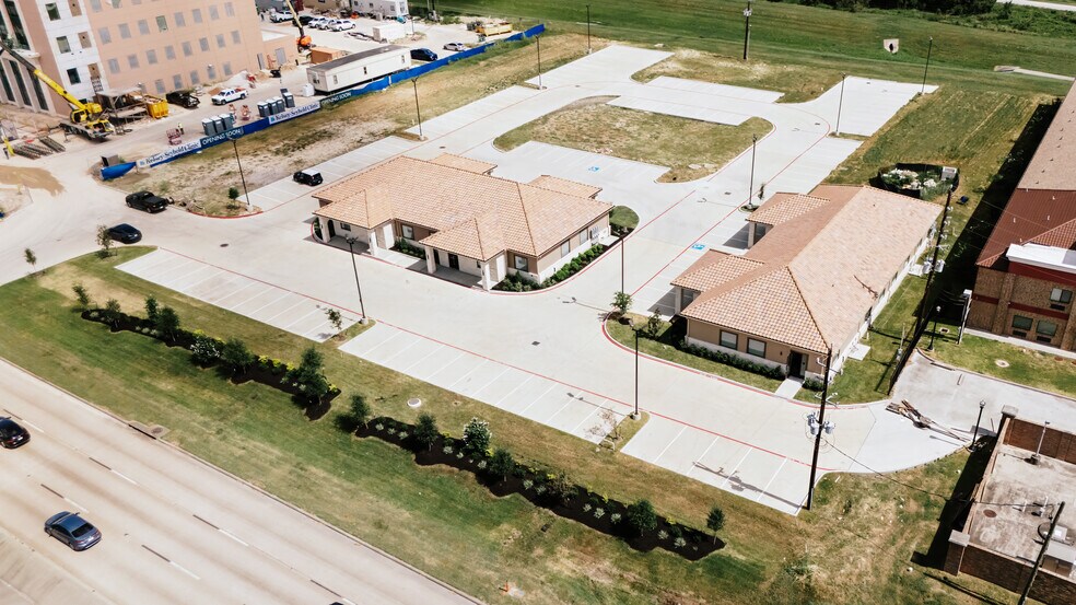 More Photos Of 8525 N Sam Houston Pkwy E, Humble Office Residential For Sale