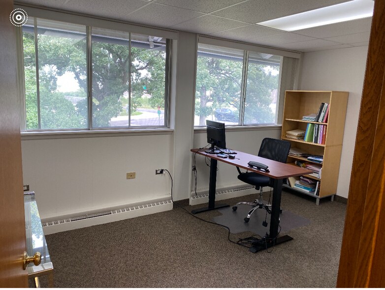 More Photos Of 1415 Lilac Dr N, Golden Valley Office For Lease