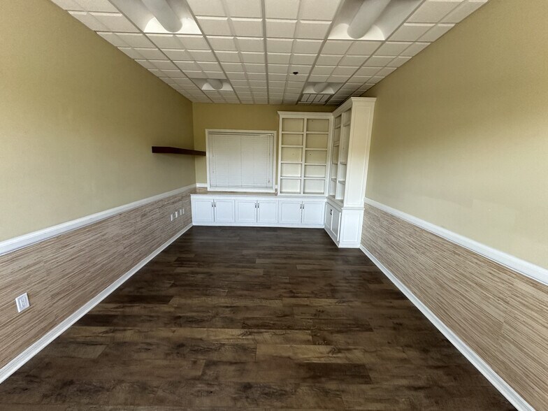 More Photos Of 625 66th Ave SW, Vero Beach Manufacturing For Sale