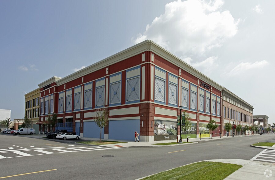 More Photos Of 4410 E Claiborne Sq, Hampton Unknown For Lease