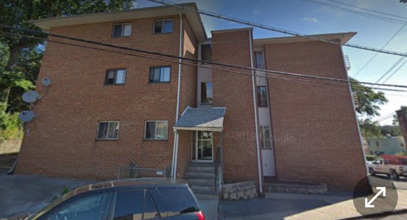Primary Photo Of 273 Morsemere Ave, Yonkers Apartments For Lease