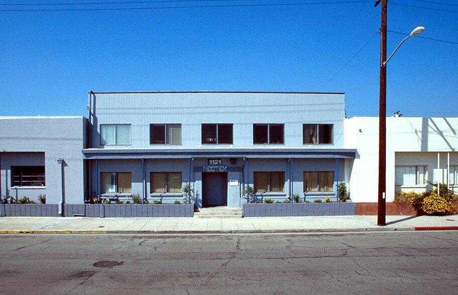 More Photos Of 1120-1208 W Isabel St, Burbank Warehouse For Lease