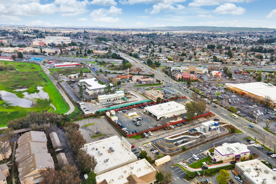 More Photos Of 3060 Travis Blvd, Fairfield Storefront Retail Office For Sale