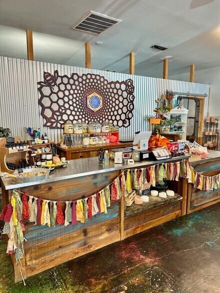 More Photos Of 104-114 Argall Way, Nevada City General Retail For Sale