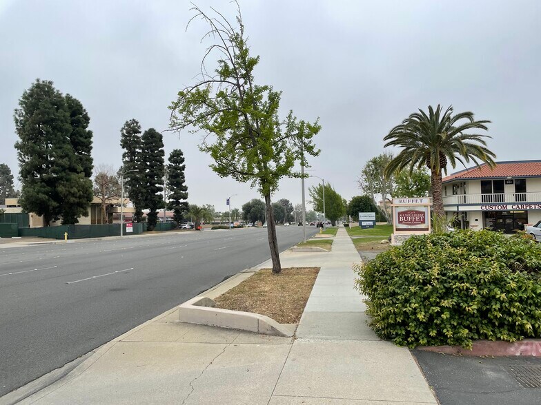 More Photos Of 733 N Mountain Ave, Upland Restaurant For Sale