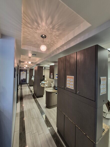 More Photos Of 17023 Hawthorne Blvd, Lawndale Medical For Sale
