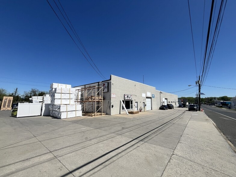 More Photos Of 675 S Evergreen Ave, Woodbury Heights Manufacturing For Sale