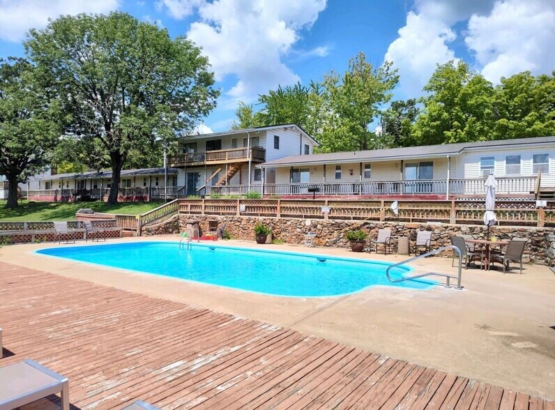 More Photos Of Lake Road 254-15, Wheatland Hotel For Sale