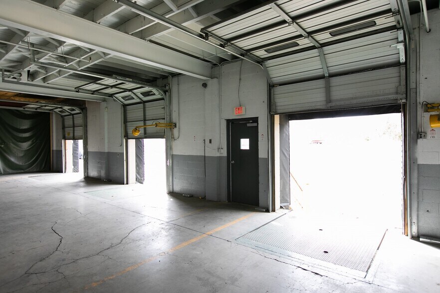 More Photos Of 600 Hays Ave, Staunton Distribution For Lease