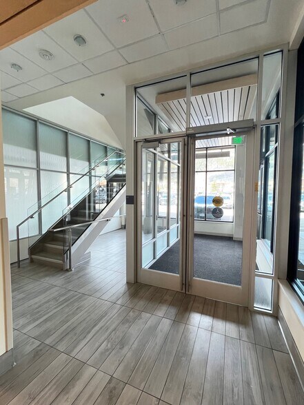 More Photos Of 226 Lusher Ct, Frisco General Retail For Lease