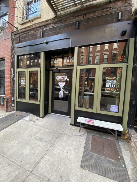 More Photos Of 45 E 1st St, New York Apartments For Lease