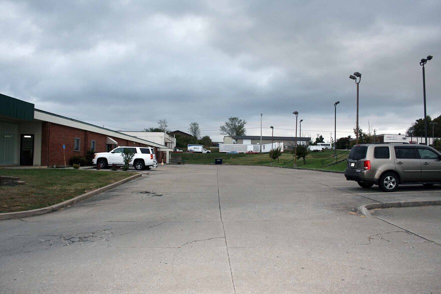 760 S Kingshighway, Cape Girardeau, MO 63703 Office For Lease