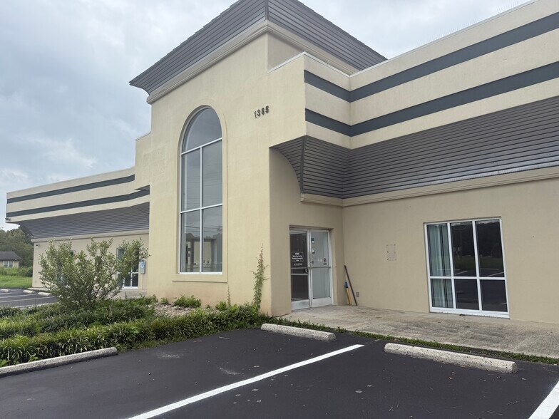 More Photos Of 1385 John Small Ave, Washington Medical For Lease