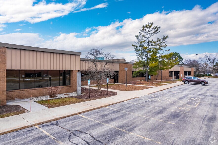 More Photos Of 9011-9045 N Deerwood Dr, Brown Deer Unknown For Lease