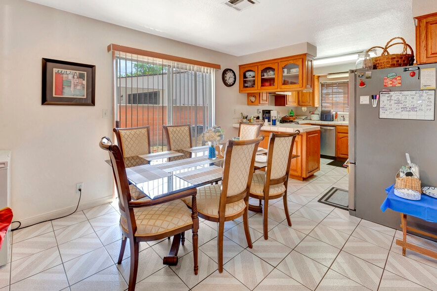 More Photos Of 12725 Barlin Ave, Downey Apartments For Sale