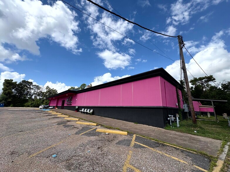 More Photos Of 4180 Pinkston St, Beaumont Bowling Alley For Sale