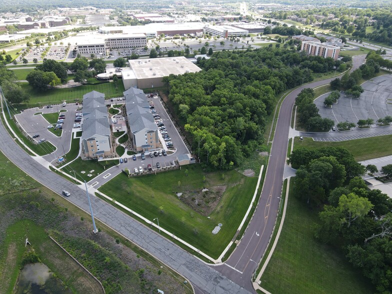 Primary Photo Of 112th & Glenwood, Overland Park Land For Sale