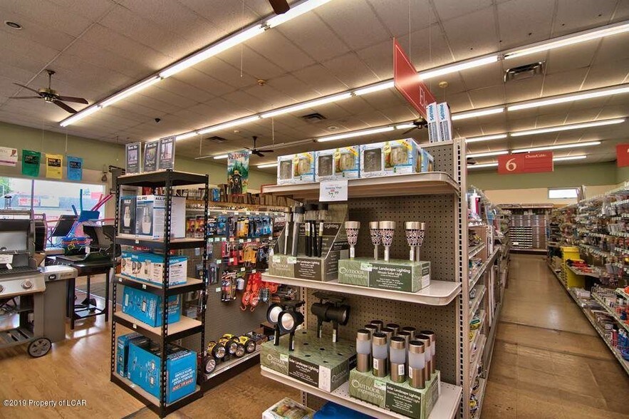 More Photos Of 541 State Route 93, Sugarloaf Light Distribution For Lease