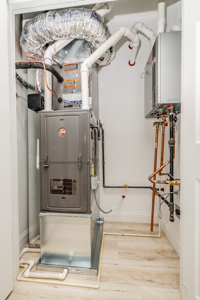 More Photos Of 3401 W Monroe St, Chicago Apartments For Sale