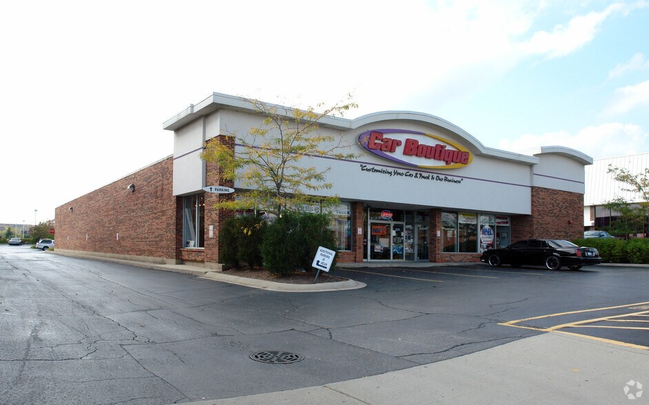 More Photos Of 1228 N Roselle Rd, Schaumburg Freestanding For Sale