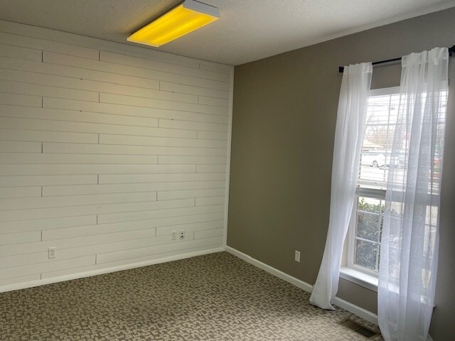 More Photos Of 2503 Wilma Rudolph Blvd, Clarksville Office For Lease